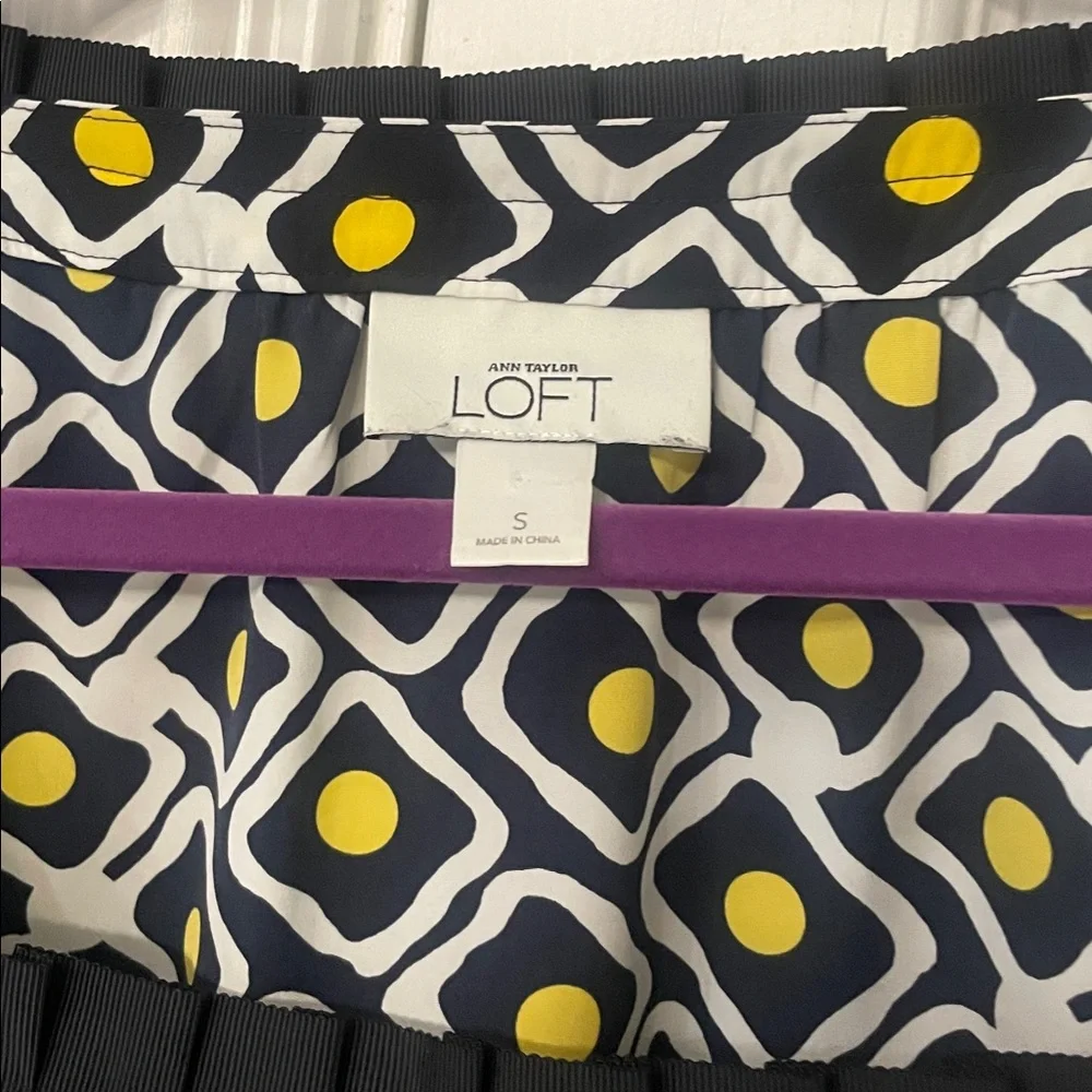 LOFT Navy White and Yellow Geometric Puff Sleeve Blouse Sz S Small Square Neck